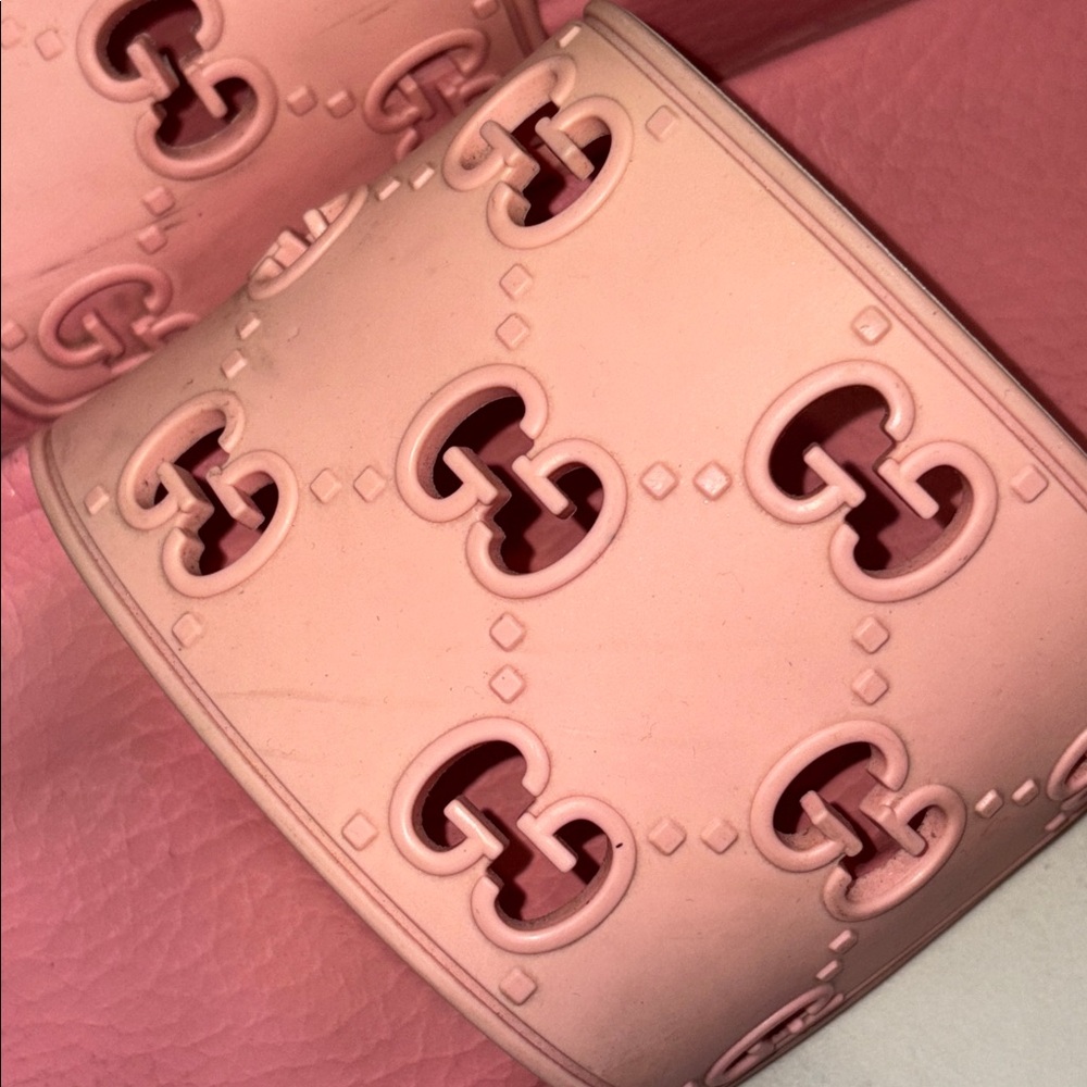 Authentic Gucci Slides Womens Light Pink Rubber - good used condition sz 38/8 - Picture 11 of 11